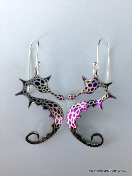 MojoCreations Seahorse earrings (2)