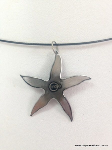 MojoCreations Starfish pendant (2) 3.5x3.5cm